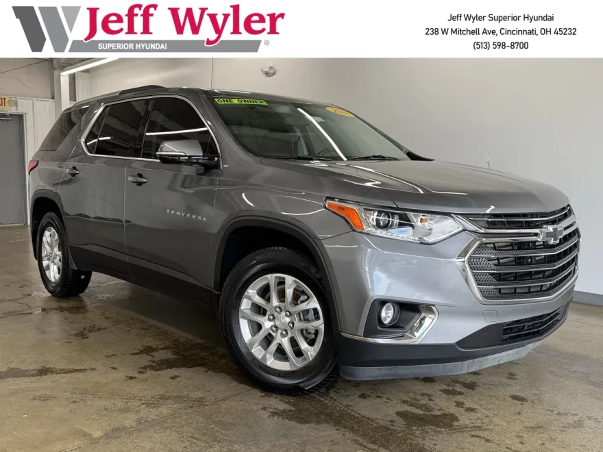 2018 Chevrolet Traverse Cloth 1LT photo 1