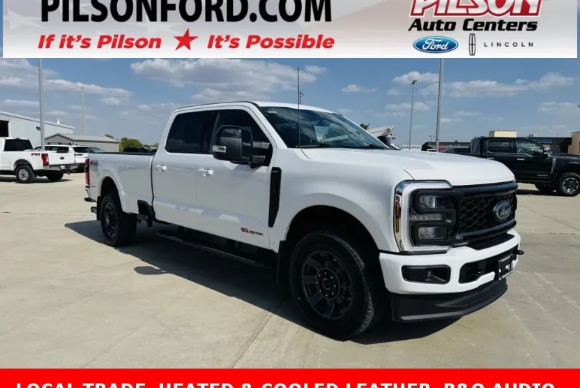 2024 Ford F-350 Lariat photo 1