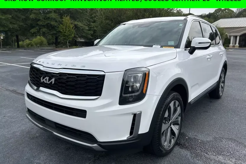2022 Kia Telluride EX photo 1