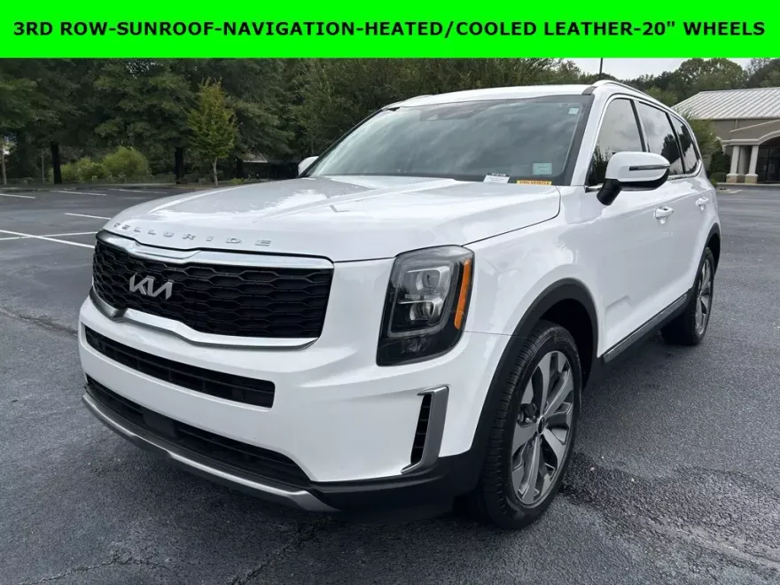 2022 Kia Telluride EX photo 1