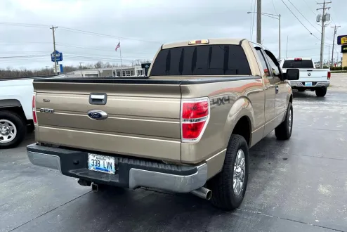 2011 Ford F-150 XLT photo 3