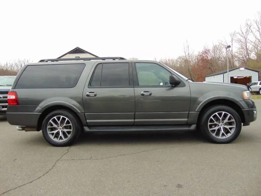 2015 Ford Expedition EL XLT photo 1