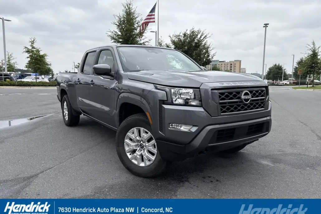 2024 Nissan Frontier SV photo 1