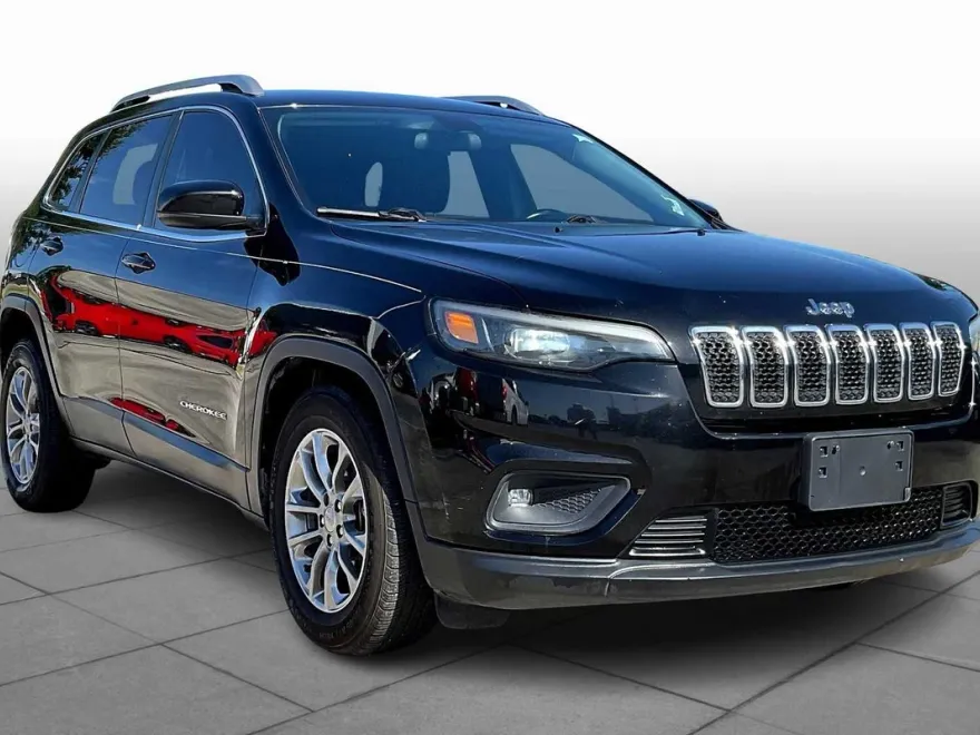 2019 Jeep Cherokee Latitude photo 1