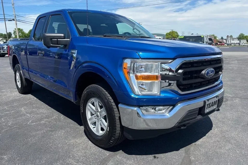 2022 Ford F-150 XL photo 1