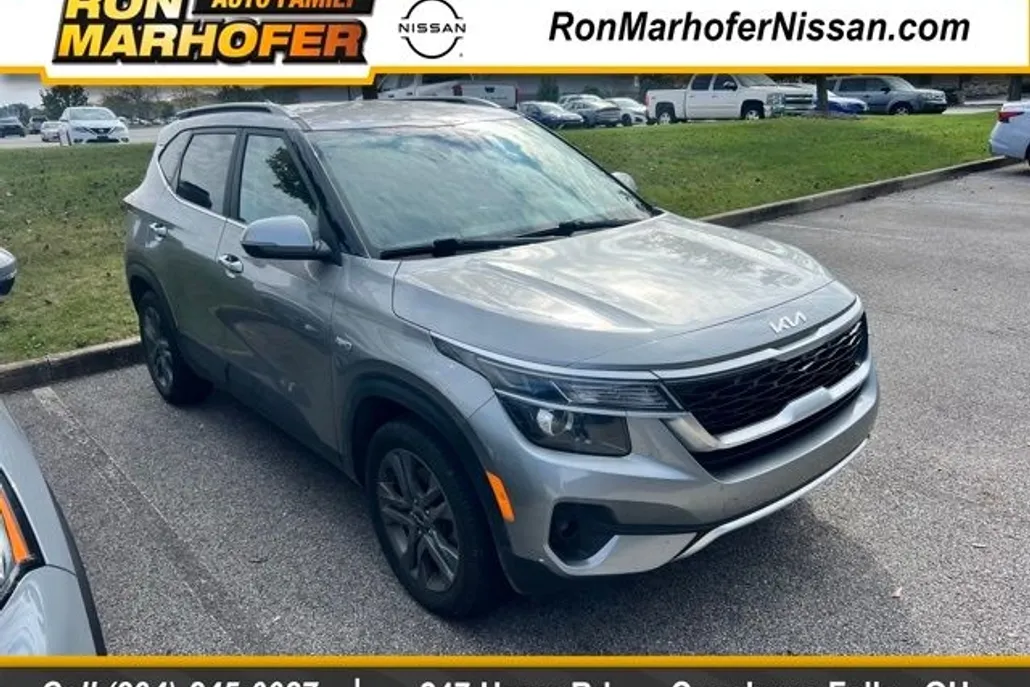 2022 Kia Seltos S photo 1