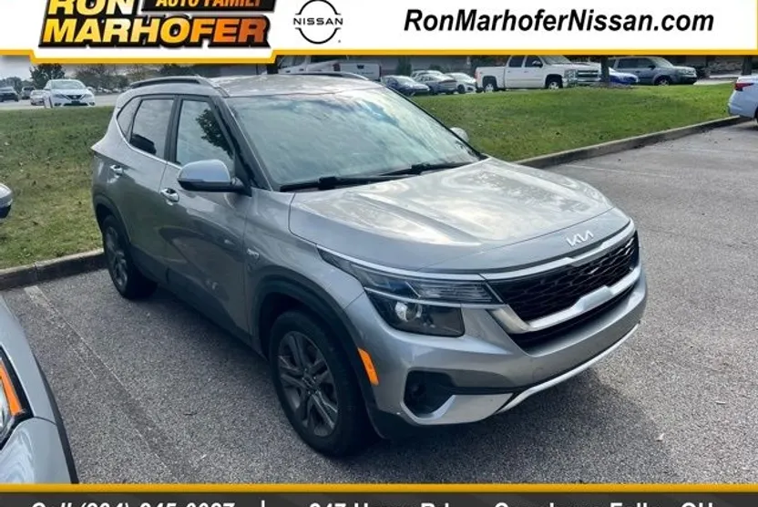 2022 Kia Seltos S photo 1