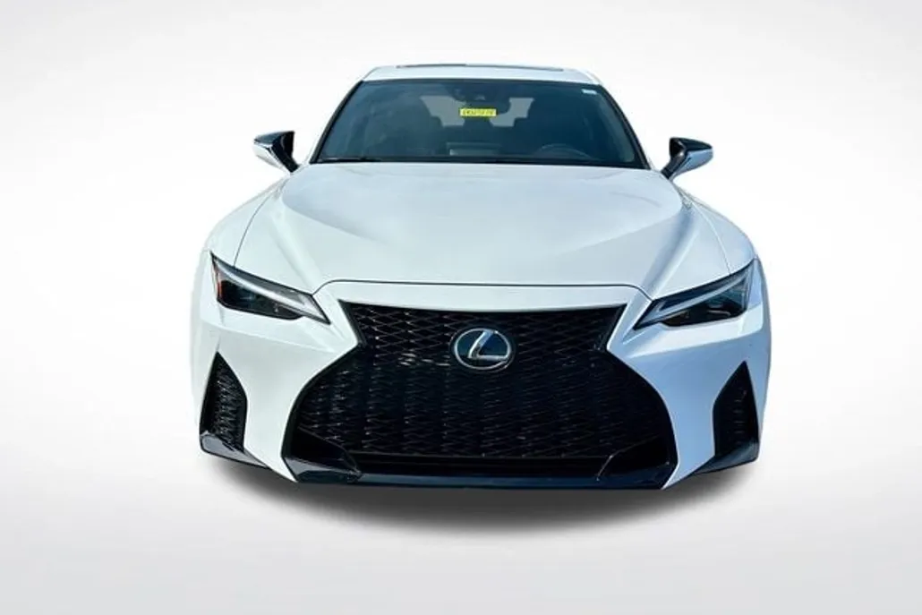 2022 Lexus IS 350 F SPORT photo 1