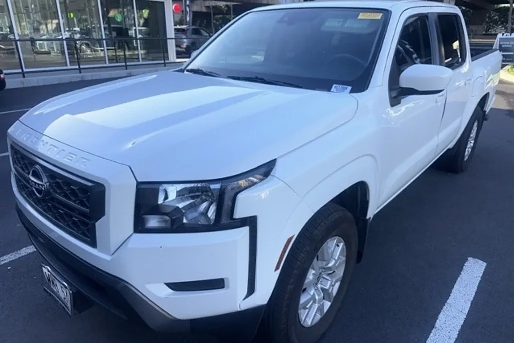 2023 Nissan Frontier SV photo 1