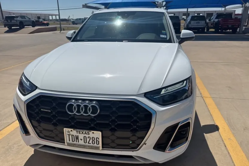 2023 Audi Q5 S line Premium Plus photo 1