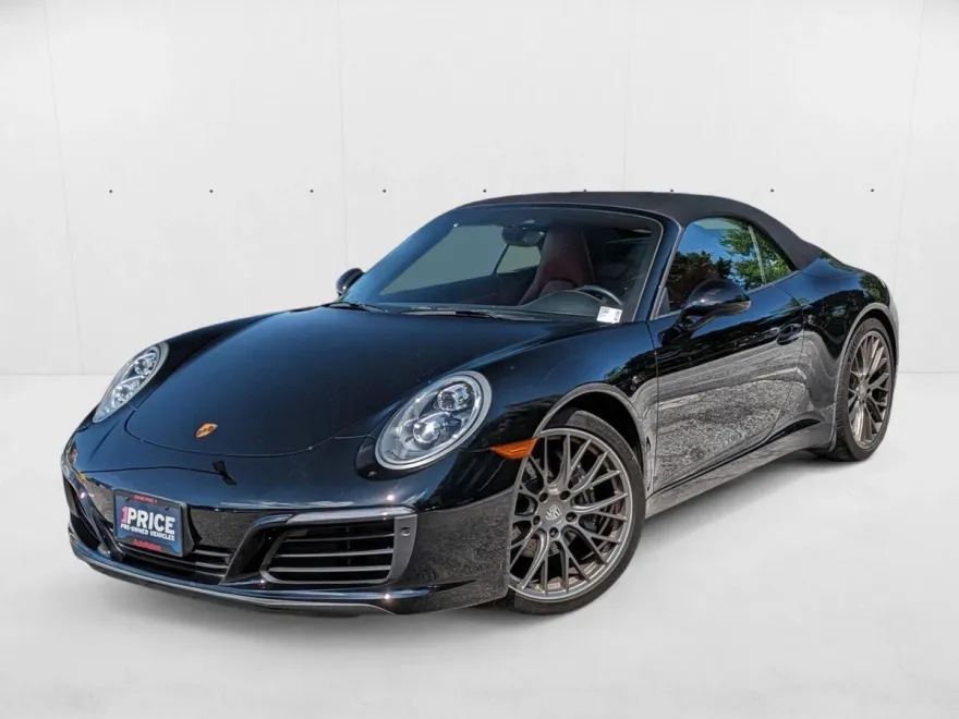 2017 Porsche 911 Cabriolet photo 1