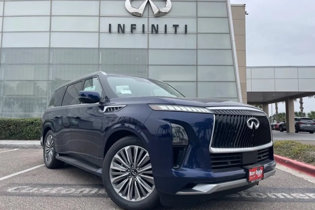 2025 Infiniti QX80 Luxe photo 1