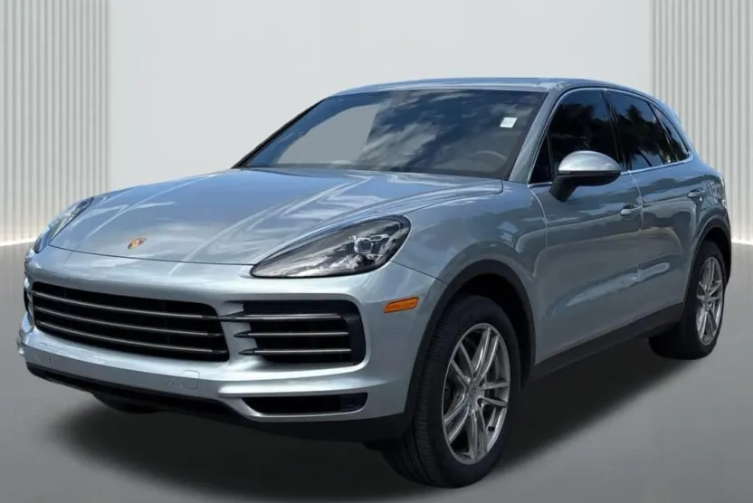 2022 Porsche Cayenne Base photo 1