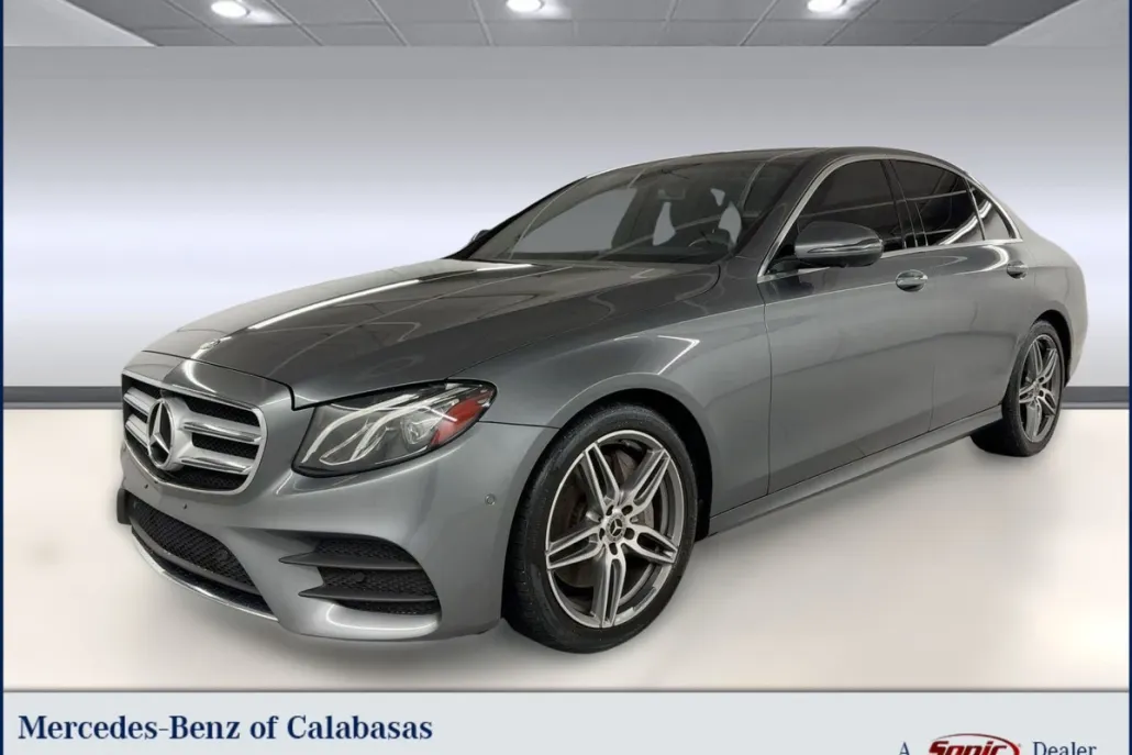 2019 Mercedes Benz E 300 Sedan photo 1