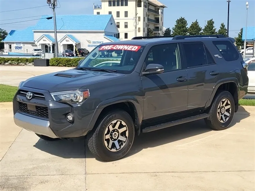 2024 Toyota 4Runner TRD Off-Road Premium photo 1