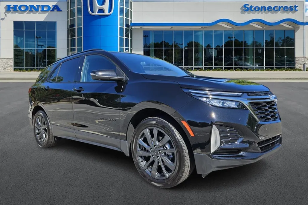 2023 Chevrolet Equinox RS photo 1