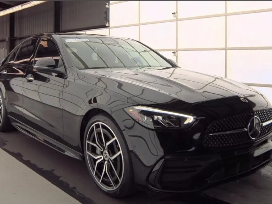 2023 Mercedes Benz C 300 photo 1