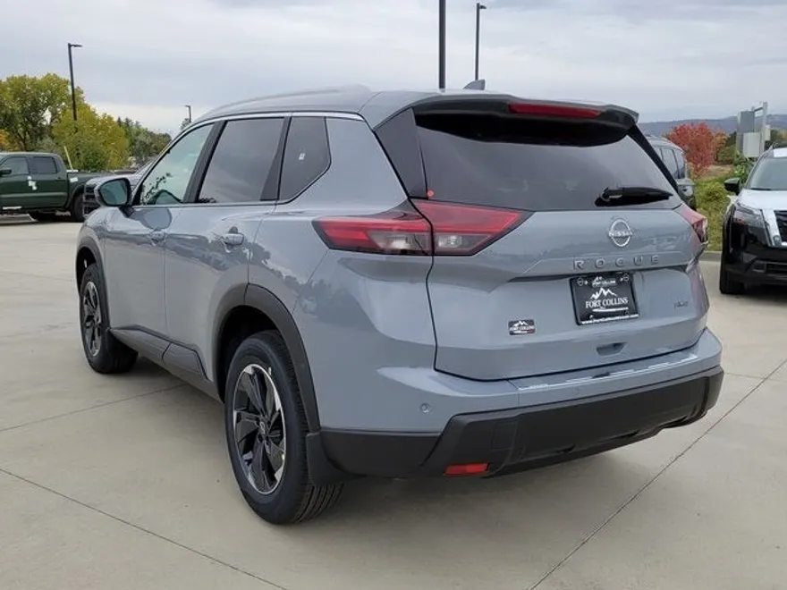 2026 Nissan Rogue SV photo 1