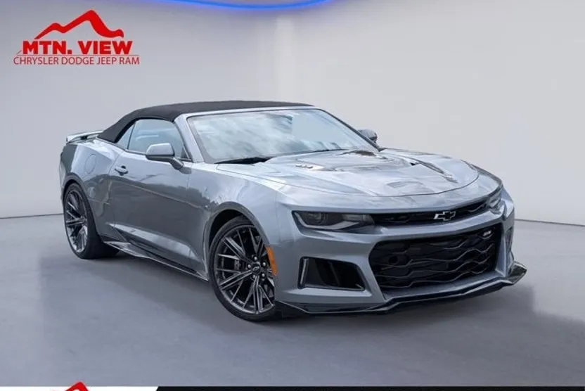 2022 Chevrolet Camaro ZL1 photo 1