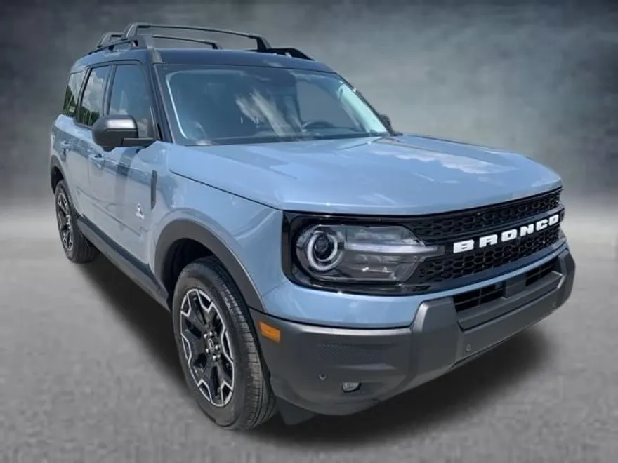 2025 Ford Bronco Sport Outer Banks photo 1