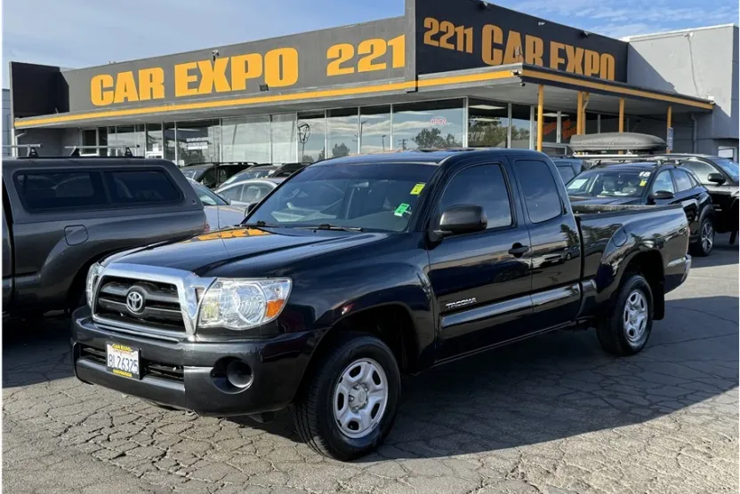 2007 Toyota Tacoma Access Cab SR5 photo 1