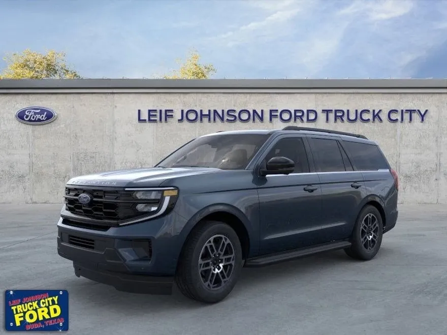 2025 Ford Expedition photo 1