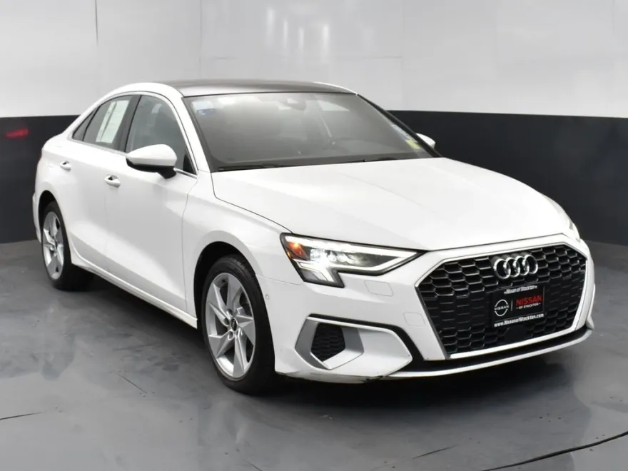 2023 Audi A3 40 Premium photo 1