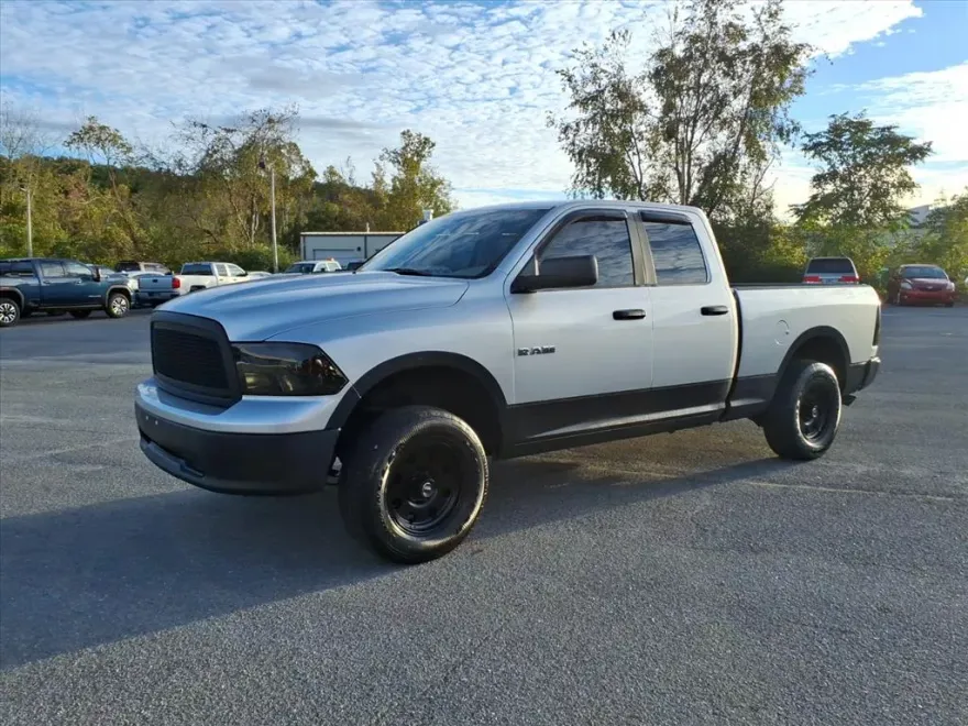 2009 Dodge Ram SLT photo 1