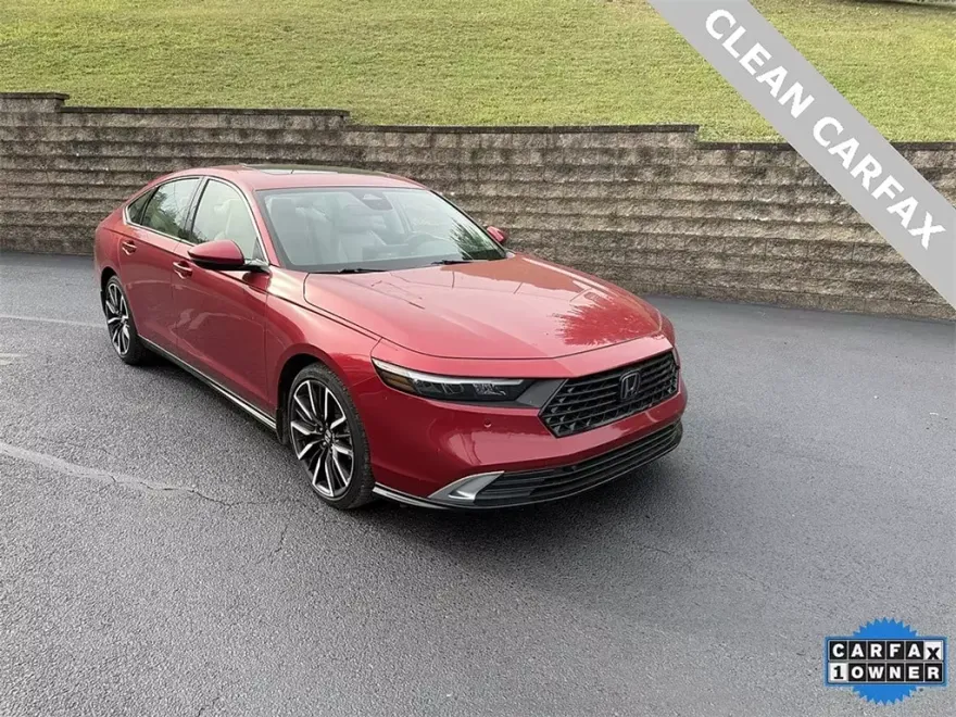 2023 Honda Accord Hybrid Touring photo 1