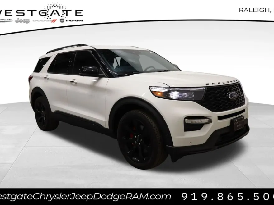 2021 Ford Explorer ST photo 1