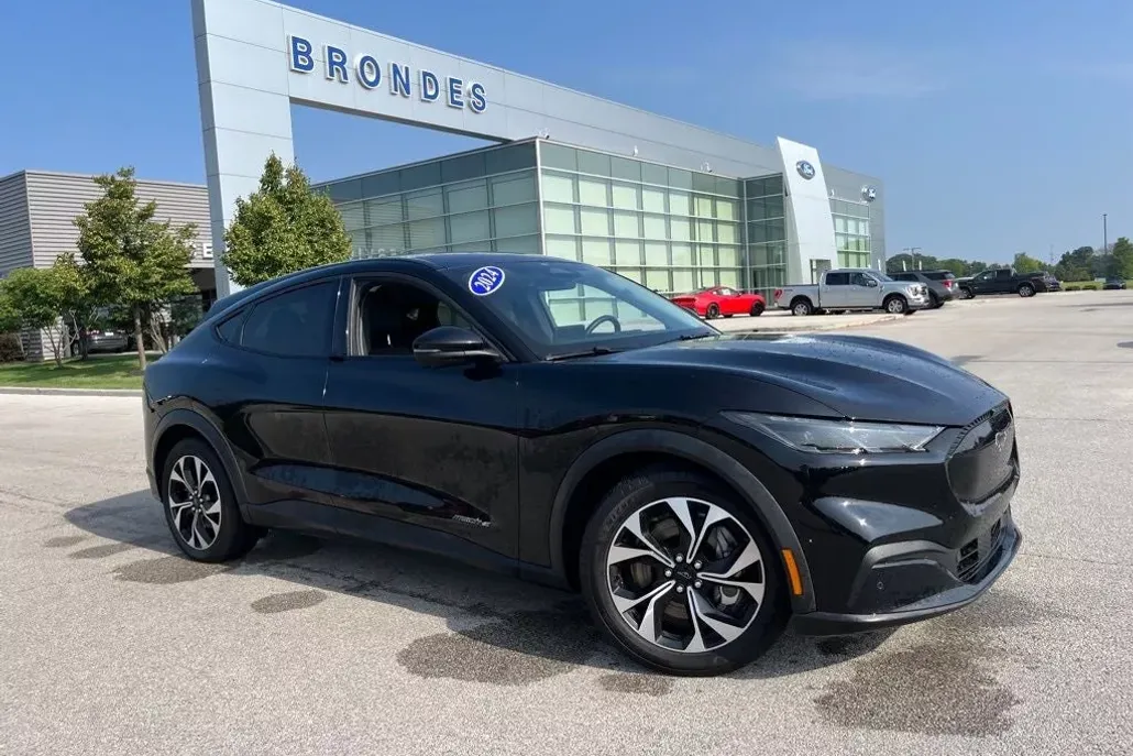 2024 Ford Mustang Mach-E Select photo 1