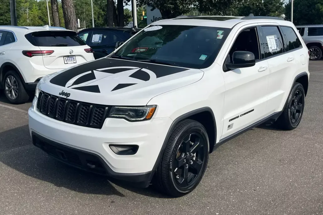 2021 Jeep Grand Cherokee Laredo X Freedom photo 1