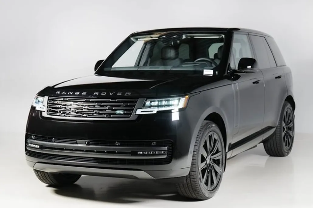2025 Land Rover Range Rover SE photo 1