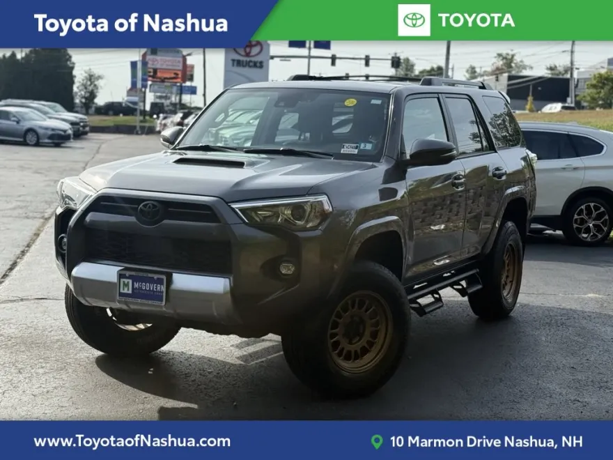 2023 Toyota 4Runner TRD Off-Road Premium photo 1