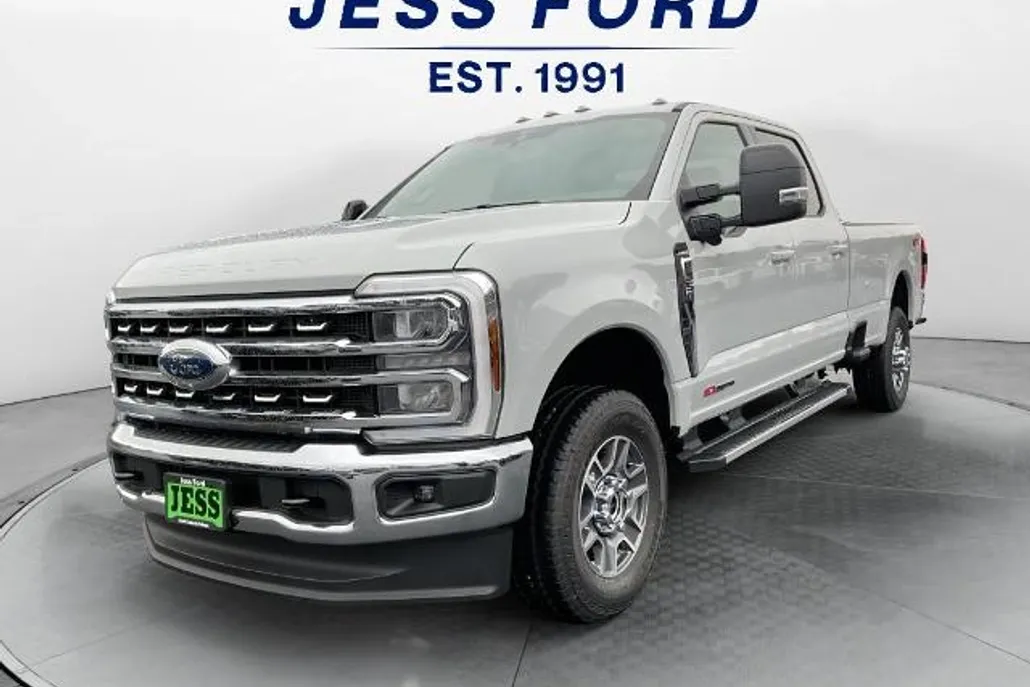 2026 Ford F-350 Lariat photo 1