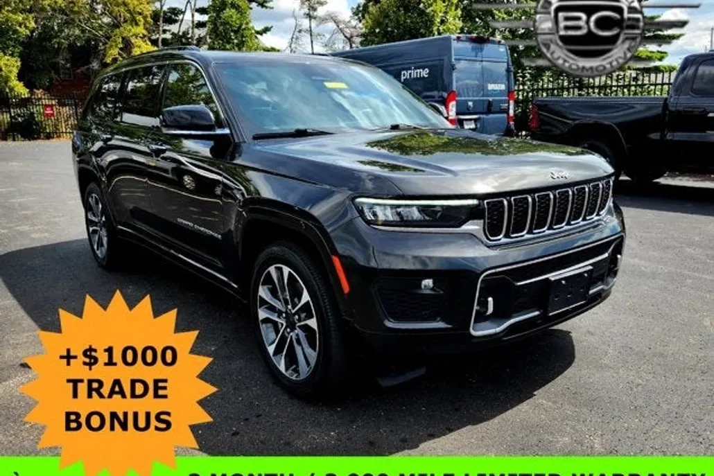 2022 Jeep Grand Cherokee Overland photo 1