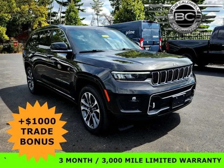 2022 Jeep Grand Cherokee Overland photo 1