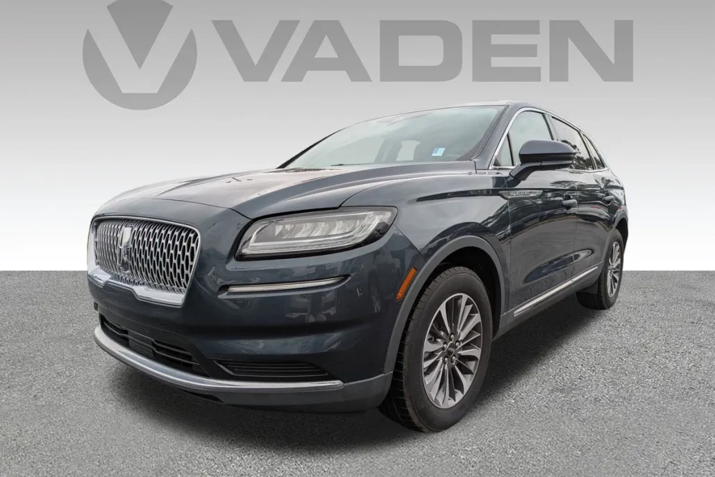 2022 Lincoln Nautilus Standard photo 1