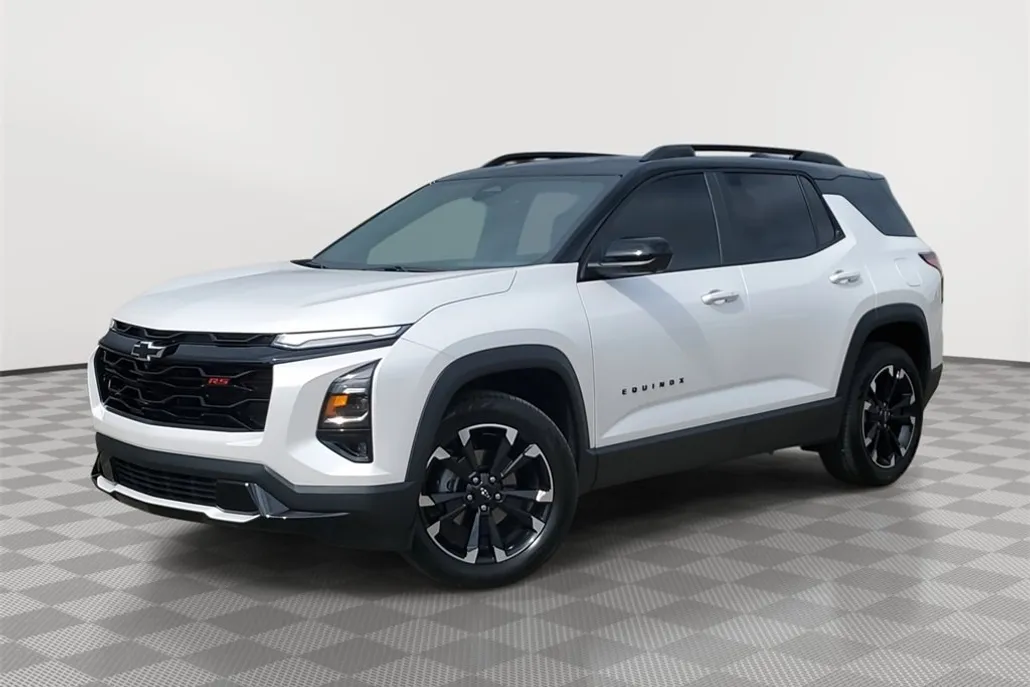 2025 Chevrolet Equinox RS photo 1