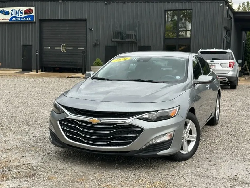 2024 Chevrolet Malibu 1LT photo 1