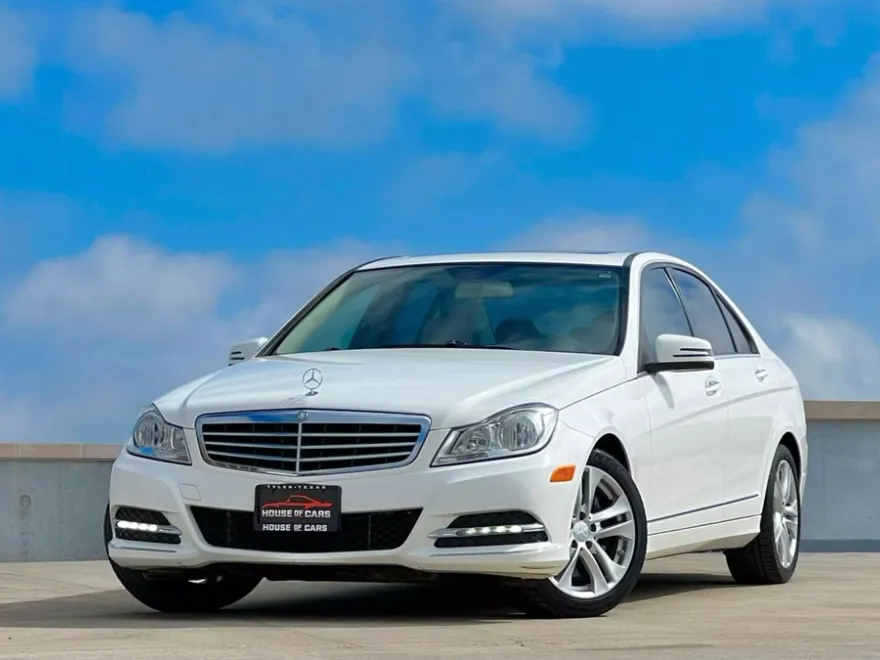 2013 Mercedes Benz C 300 4MATIC Sport Sedan photo 1