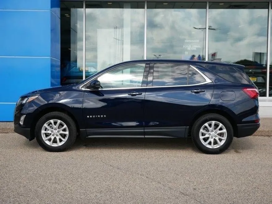 2020 Chevrolet Equinox LT photo 1