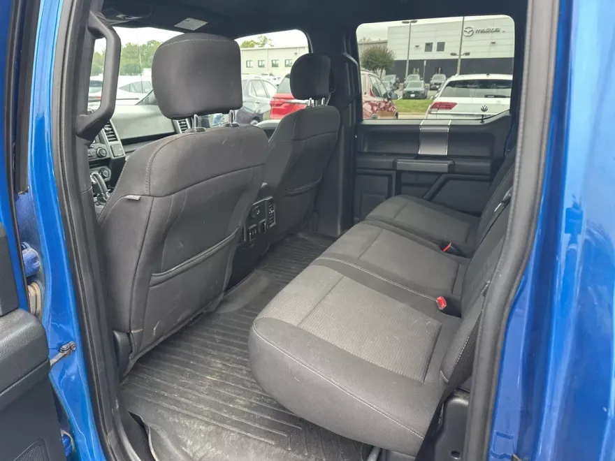 2017 Ford F-150 XLT photo 1