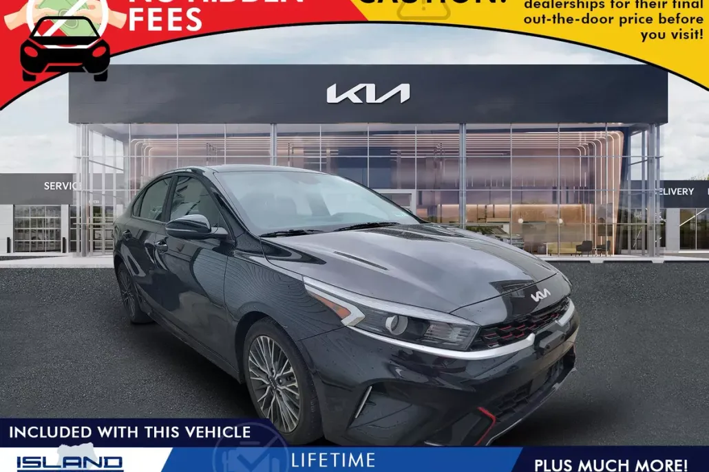 2023 Kia Forte GT-Line photo 1