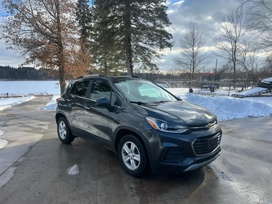 2017 Chevrolet Trax LT photo 1