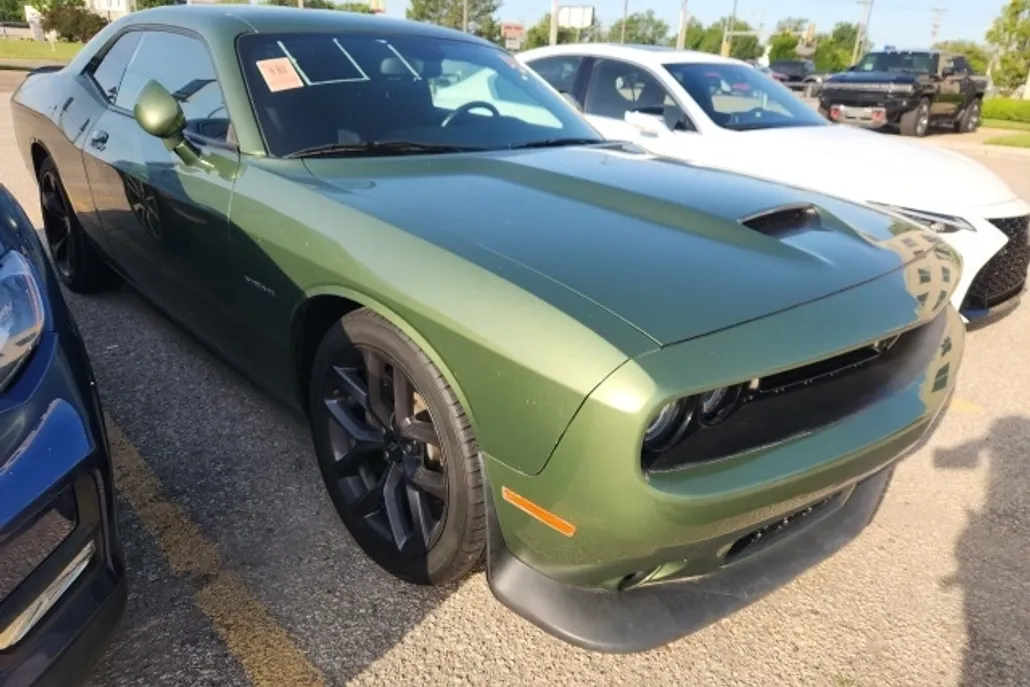 2021 Dodge Challenger R/T photo 1