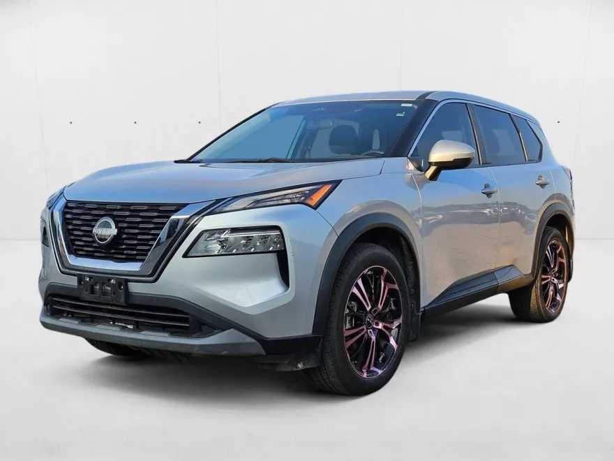 2022 Nissan Rogue SV photo 1