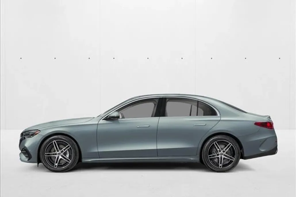 2026 Mercedes Benz E 450 4MATIC Sedan photo 1