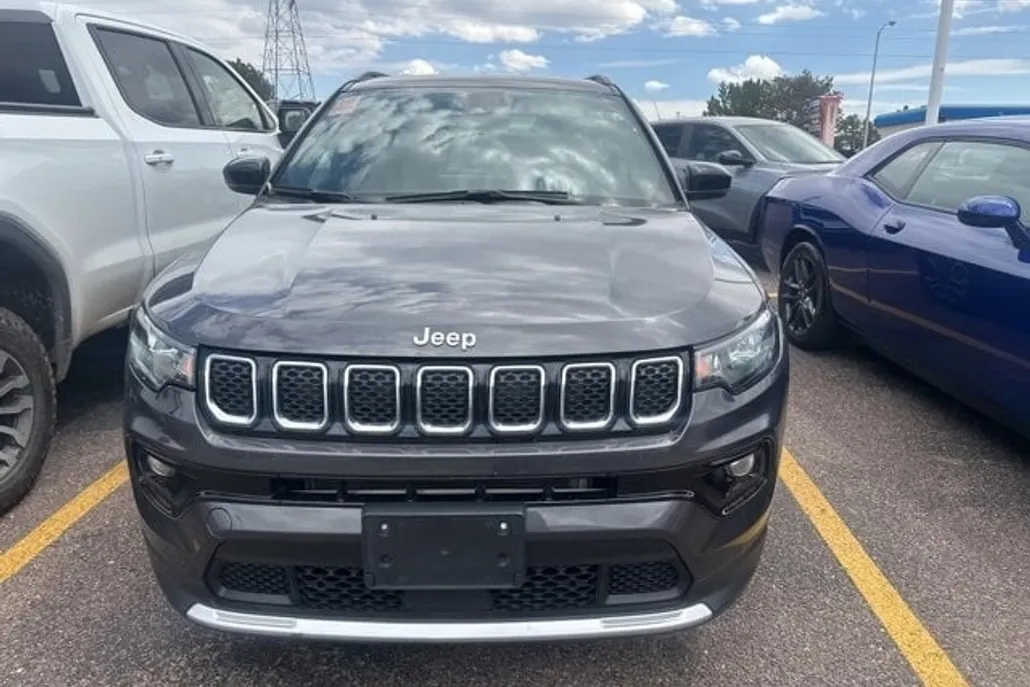 2024 Jeep Compass Limited photo 1