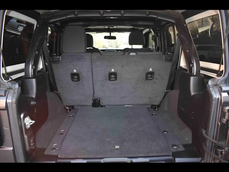 2020 Jeep Wrangler Unlimited Sport S photo 24